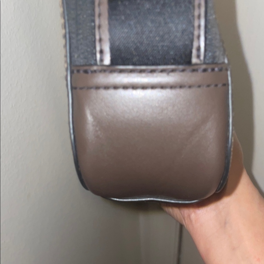 Michael Kors Tan and brown purse and Gucci key holder - Picture 8 of 14
